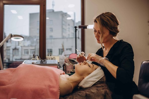 Comment les applications de réalité augmentée peuvent-elles enrichir les cours d'histoire de l'art ?